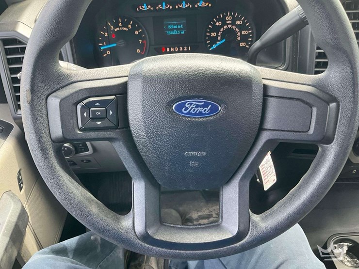 2017-ford-f150-image-14