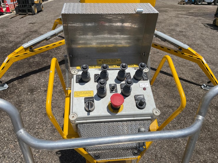 #2898-•-2023-omme-2750-rxbdj-hybrid-tracked-aerial-lift-image-28