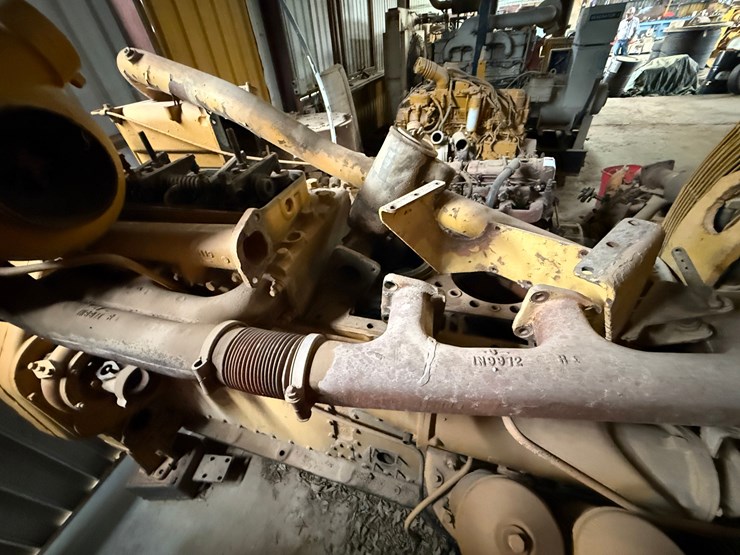 caterpillar-d353-image-6