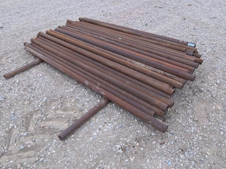 #2014-•-oilwell-steel-posts-(2-7/8"-x-9')-60-count-image-1
