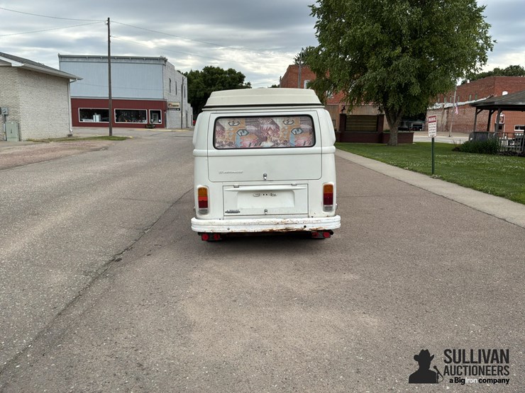 1973-volkswagen-kombi-campmobile-3-door-camper-bus-image-6
