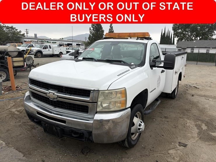 2009-chevrolet-silverado-3500-image-1