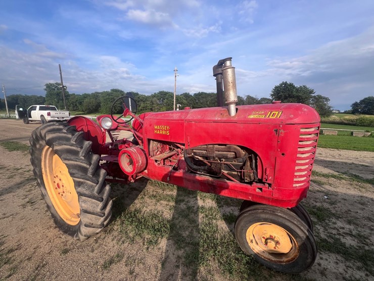 massey-ferguson-101-image-1