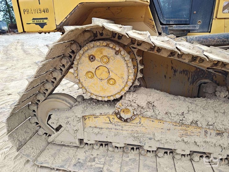 2016-caterpillar-d6h-image-19