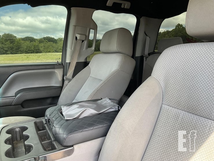 2015-chevrolet-silverado-1500-ls-image-8