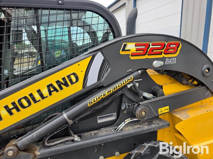 2021-new-holland-l328-image-10