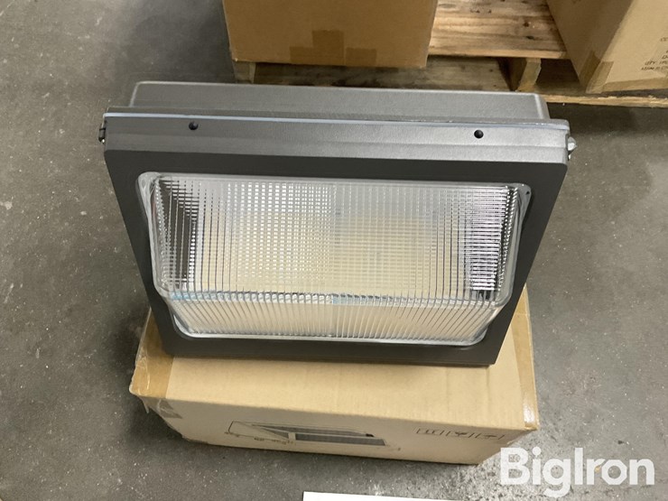 edison-tunable-wall-packs---industrial-shop-lights-image-4