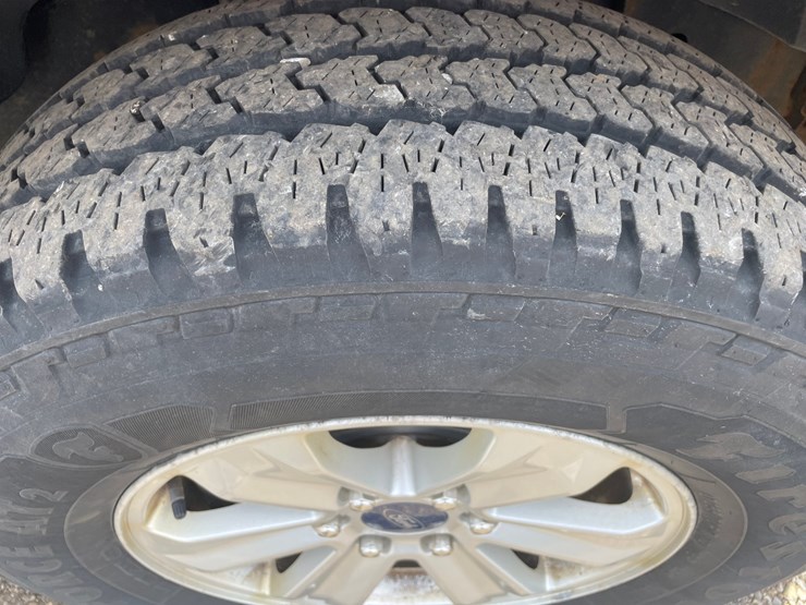 2015-ford-f150-xlt-image-12