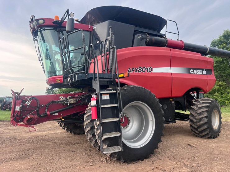 case-ih-8010-image-33