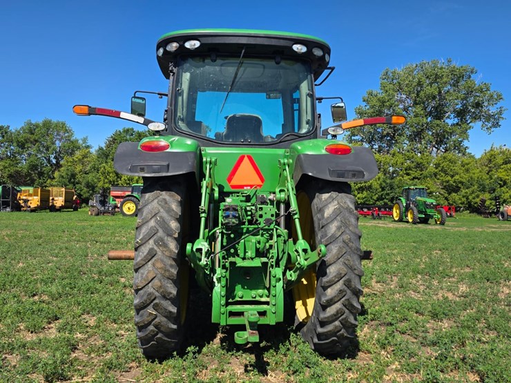 john-deere-7230r-image-39