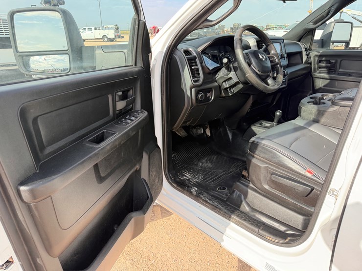2024-dodge-3500-image-12