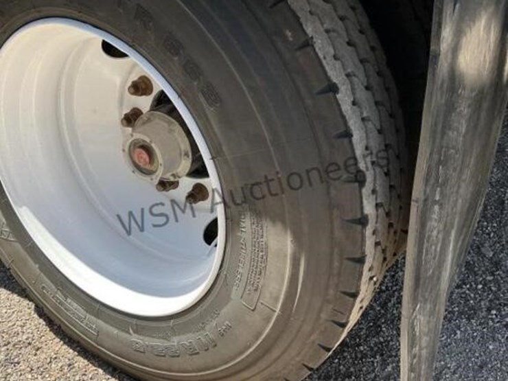 2010-versa-v-bottom-spreader-trailer-image-7
