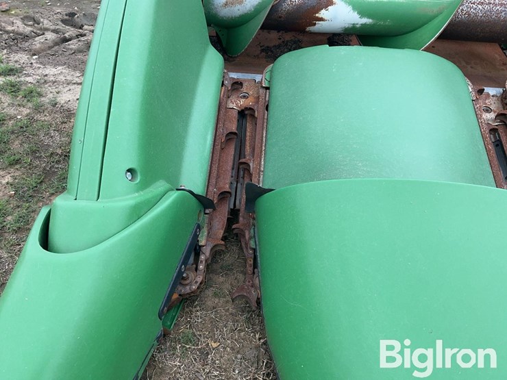 2018-john-deere-708c-image-18