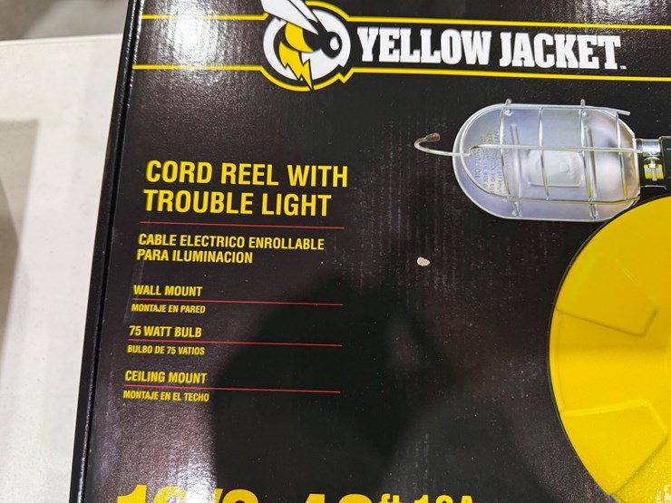 #49806-•-lot-of-(2)-unused-yellow-jacket-10amp-cord-reel-w/trouble-lights-image-5