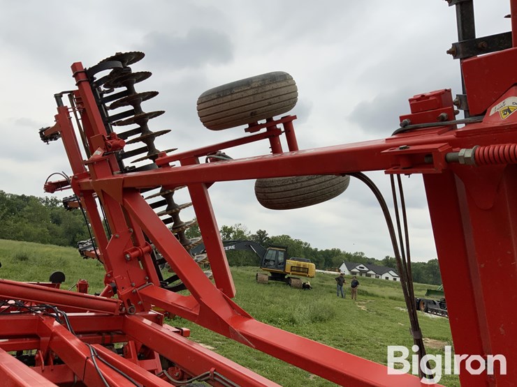2013-kuhn-krause-excelerator-8000-image-20