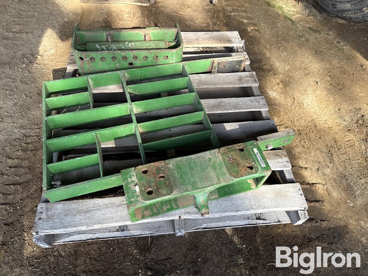 john-deere-30-image-2