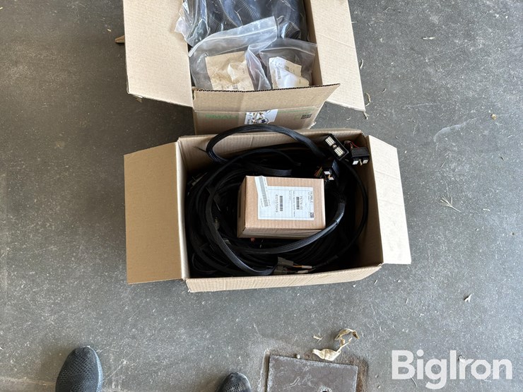 trimble-wiring-harnesses-&-accessories-image-1