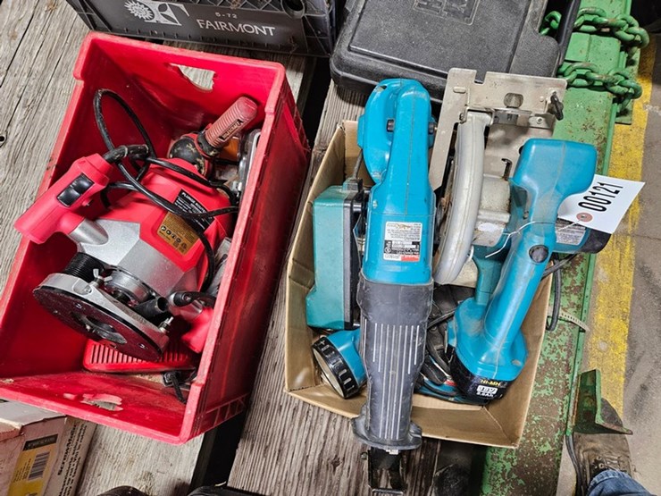 #121-•-assorted-power-tools-image-17