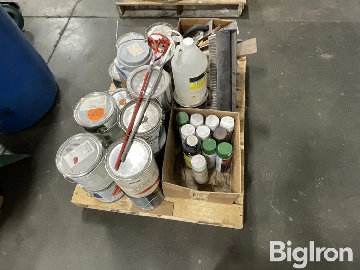assorted-paints-&-tools-image-6