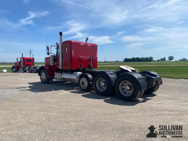 2013-peterbilt-388-image-7