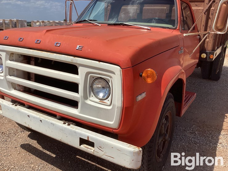 1975-dodge-d600-image-11