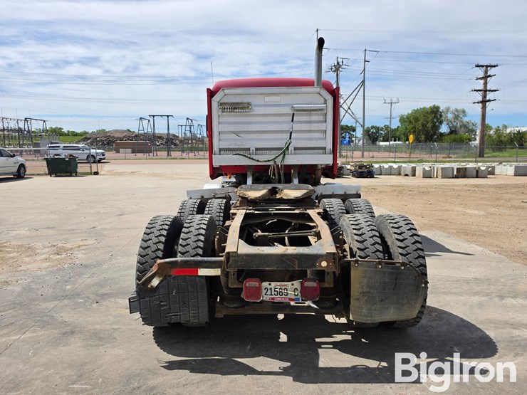 2006-mack-cxn613-vision-tri/a-truck-tractor-image-6