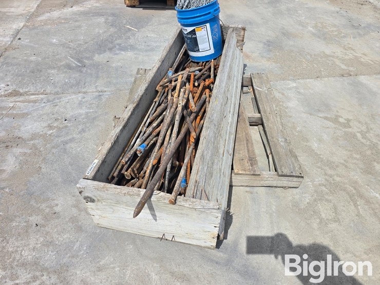 concrete-form-stakes-image-8