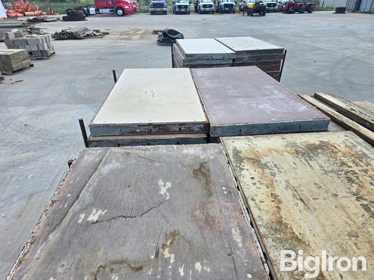 4'-concrete-wall-forms-image-13