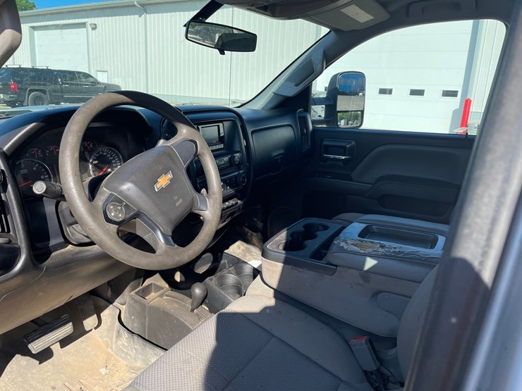 2015-chevrolet-2500-image-38