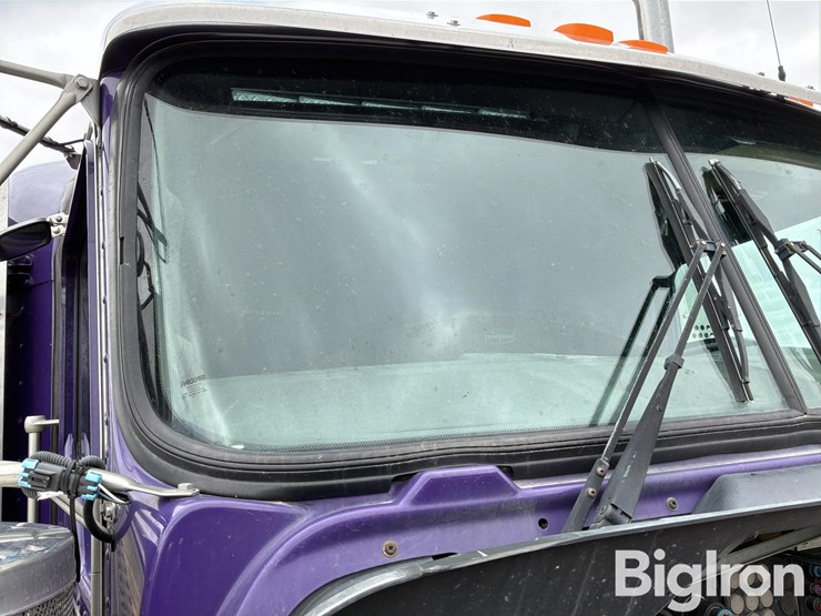 2019-kenworth-w900-image-20