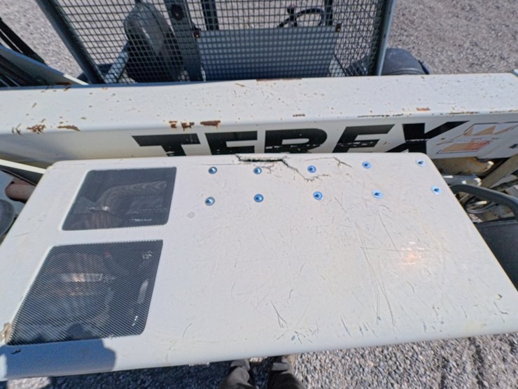 #1050-•-terex-tx-51-195-telehandler-image-16