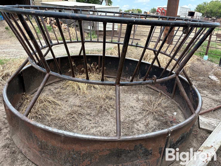 round-bale-feeder-image-7