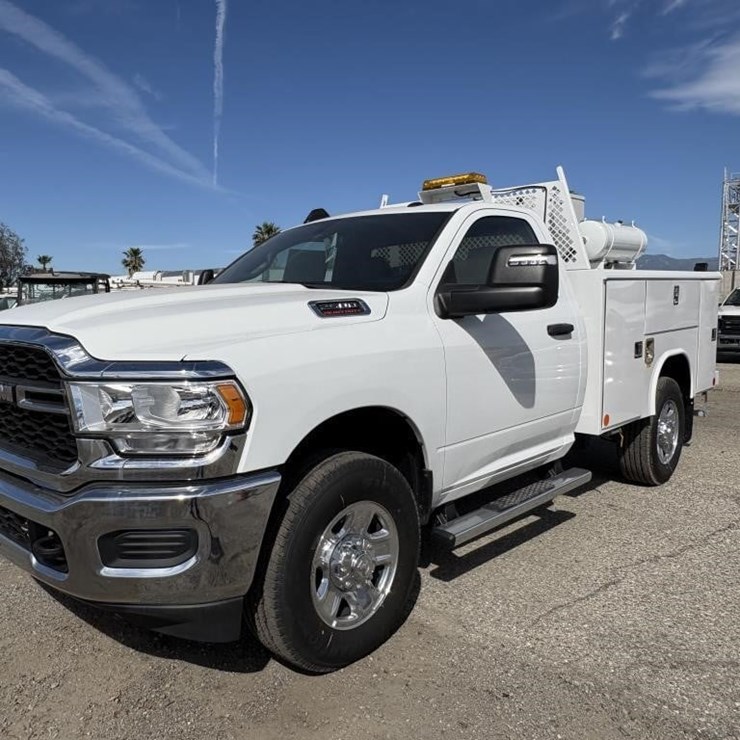 2024 DODGE 2500