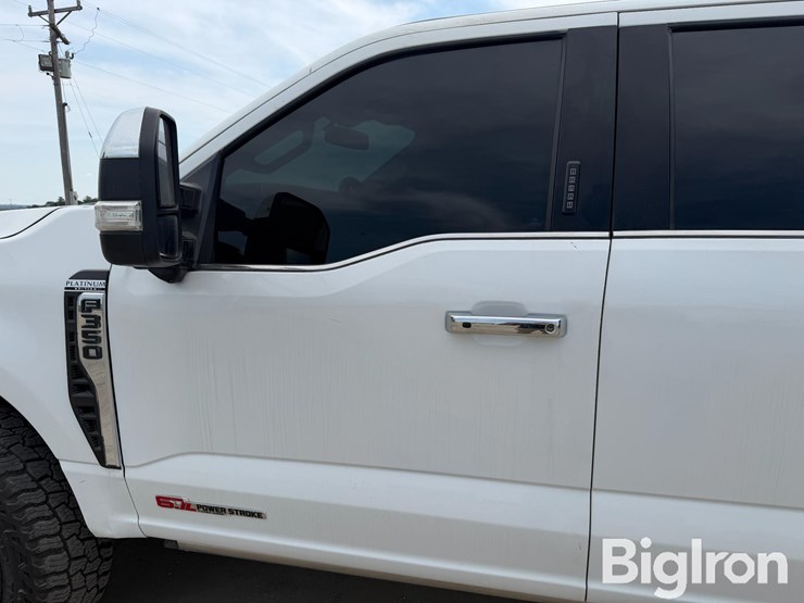 2023-ford-f350-image-14