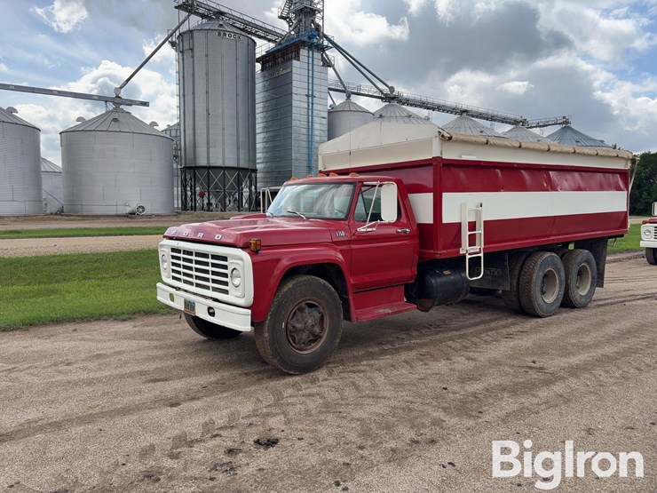 1974-ford-f750-image-1