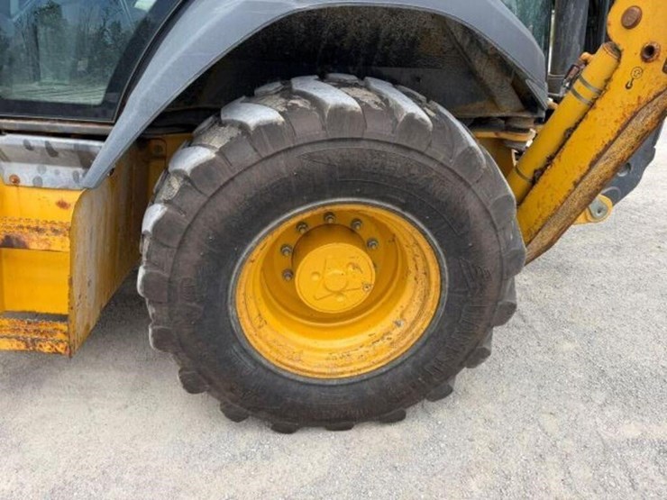 2018-deere-310sl-image-50