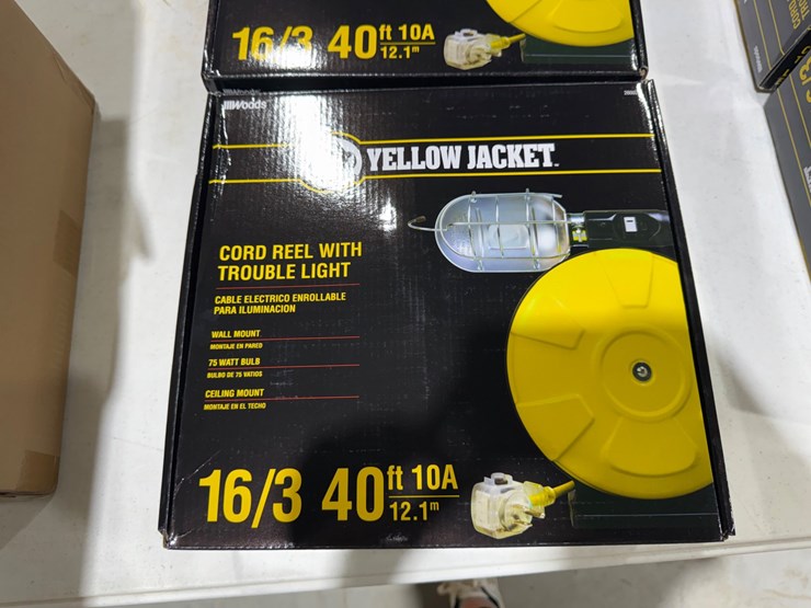yellow-jacket-40-image-5