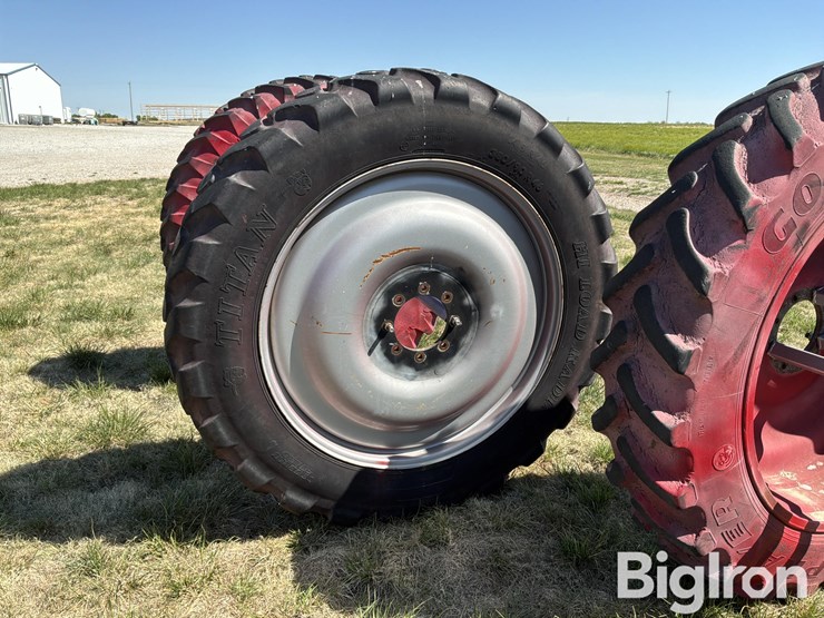 miller-sprayer-wheels-&-380/90r46-tires-image-17