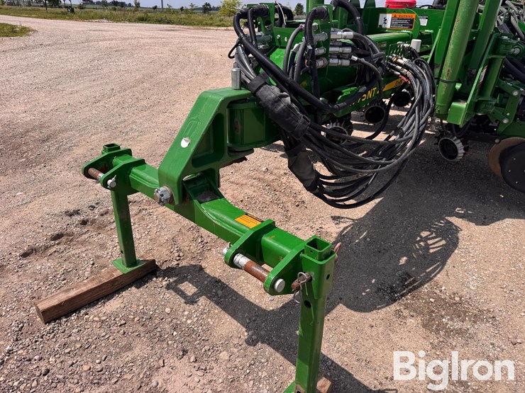 2020-john-deere-1775nt-image-9