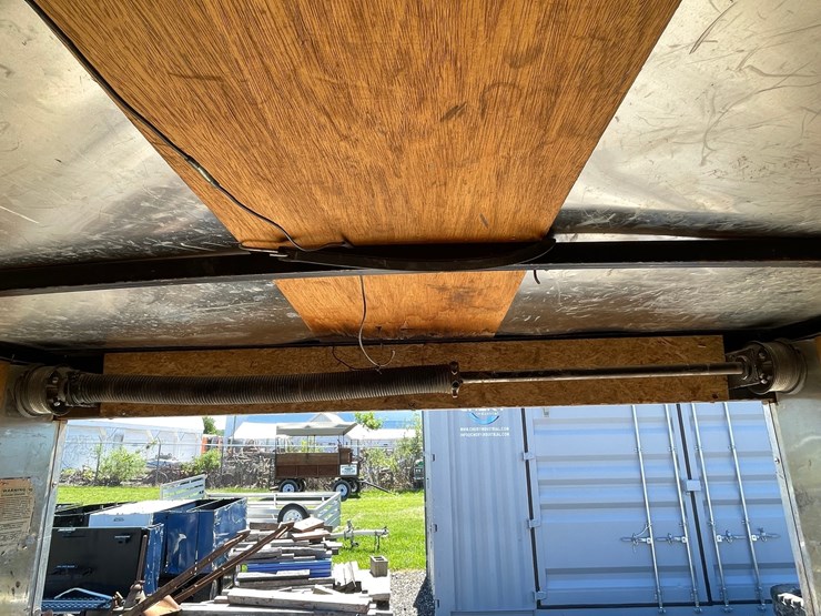 #2862-•-2017-pace-tandem-axle-enclosed-trailer-(has-wi-title)-image-22