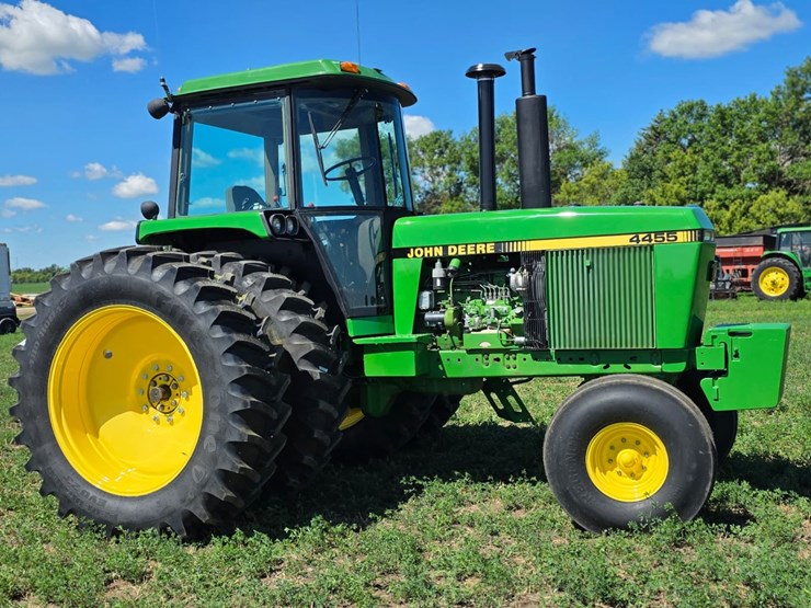john-deere-4455-image-8