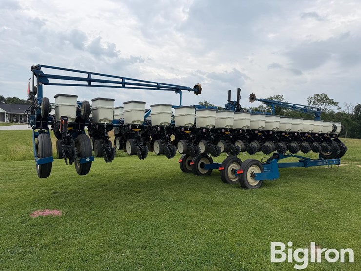 2006-kinze-3600-image-5