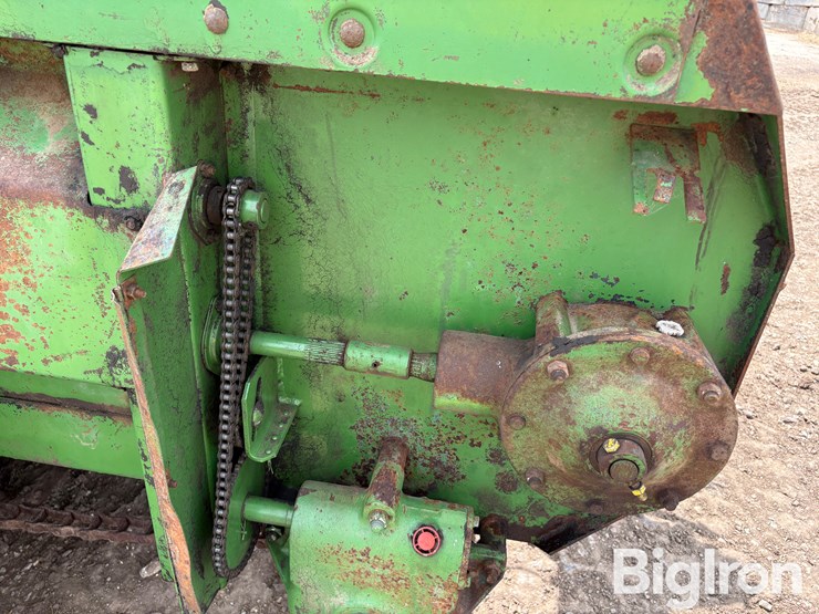 john-deere-660-image-12