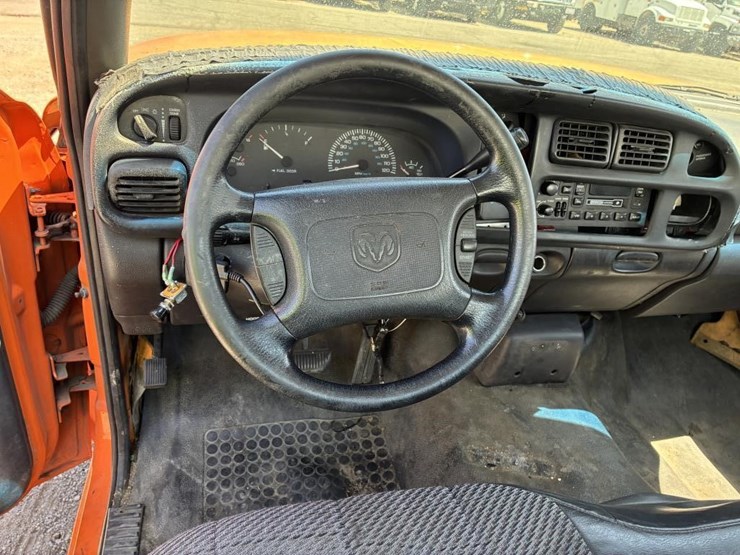 1999-dodge-ram-1500-image-12