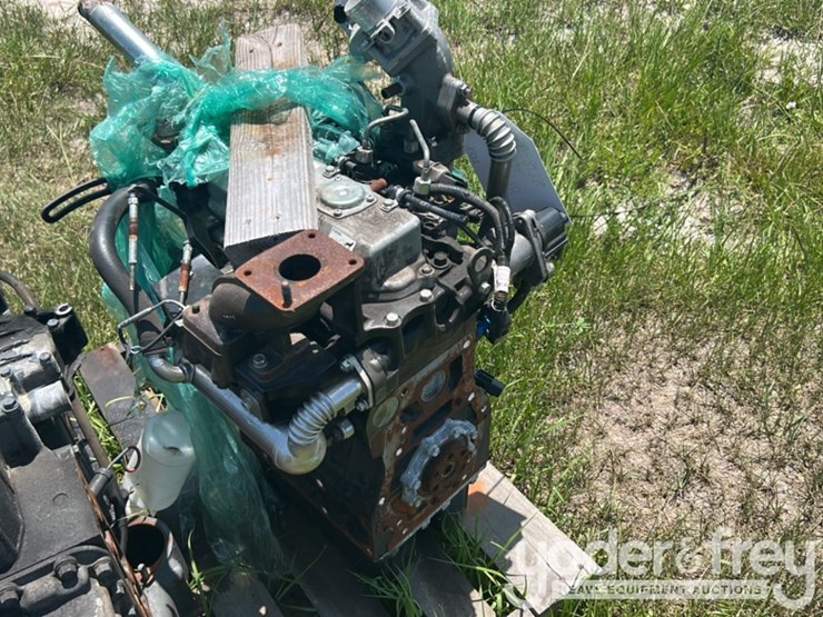 kioti-engine-to-suit-tractor,-3-cyl-diesel-image-2