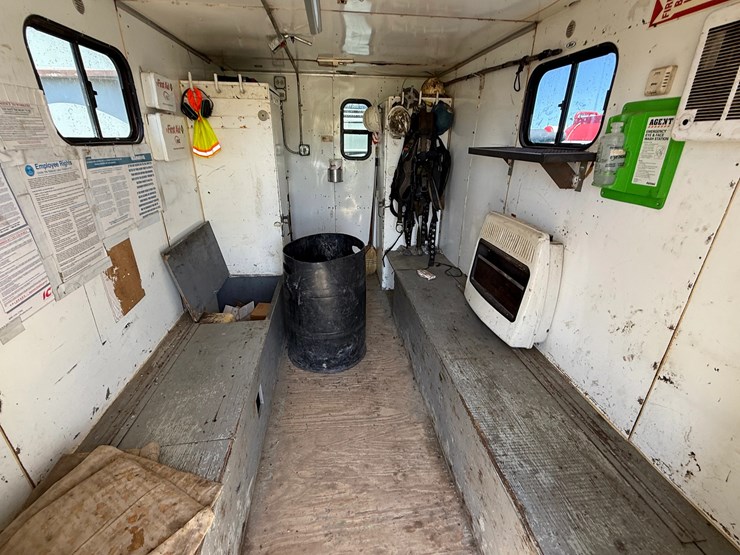 2000-crkg-24’x102”-t/a-porta-potty-doghouse-gooseneck-trailer-image-9