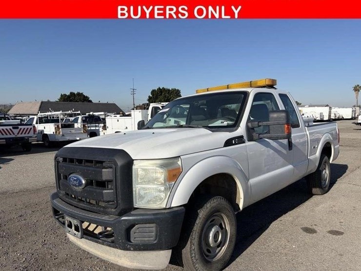 2011-ford-f250-image-1