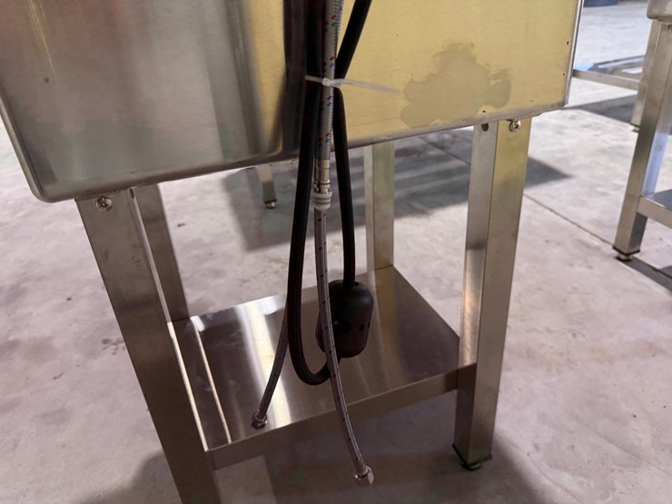 #49814-•-unused-trinity-22"-stainless-steel-sink-image-7