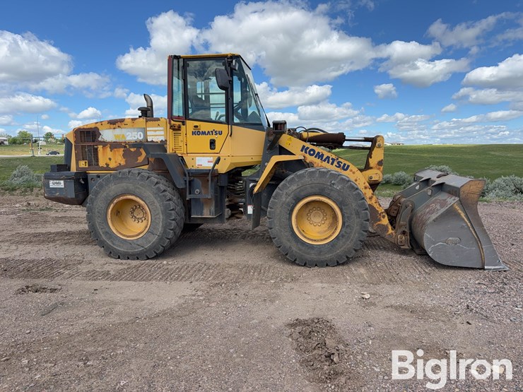 2005-komatsu-wa250-5l-image-4
