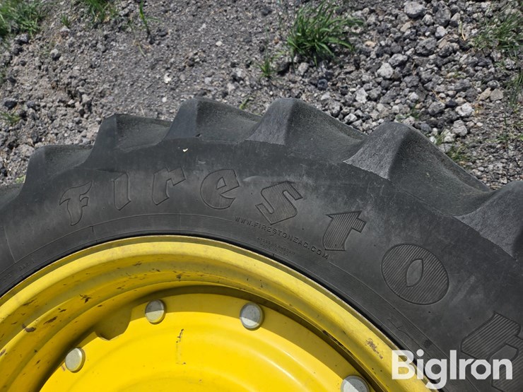 john-deere-380-image-13